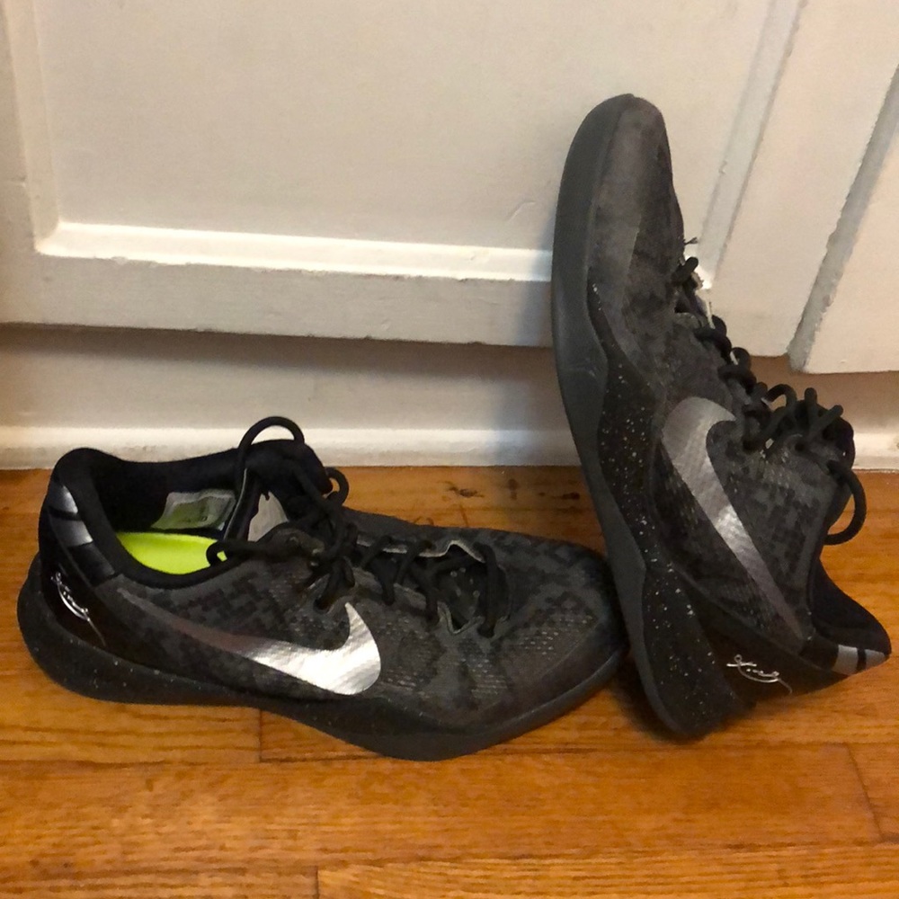 Kobe 8 ID size 9